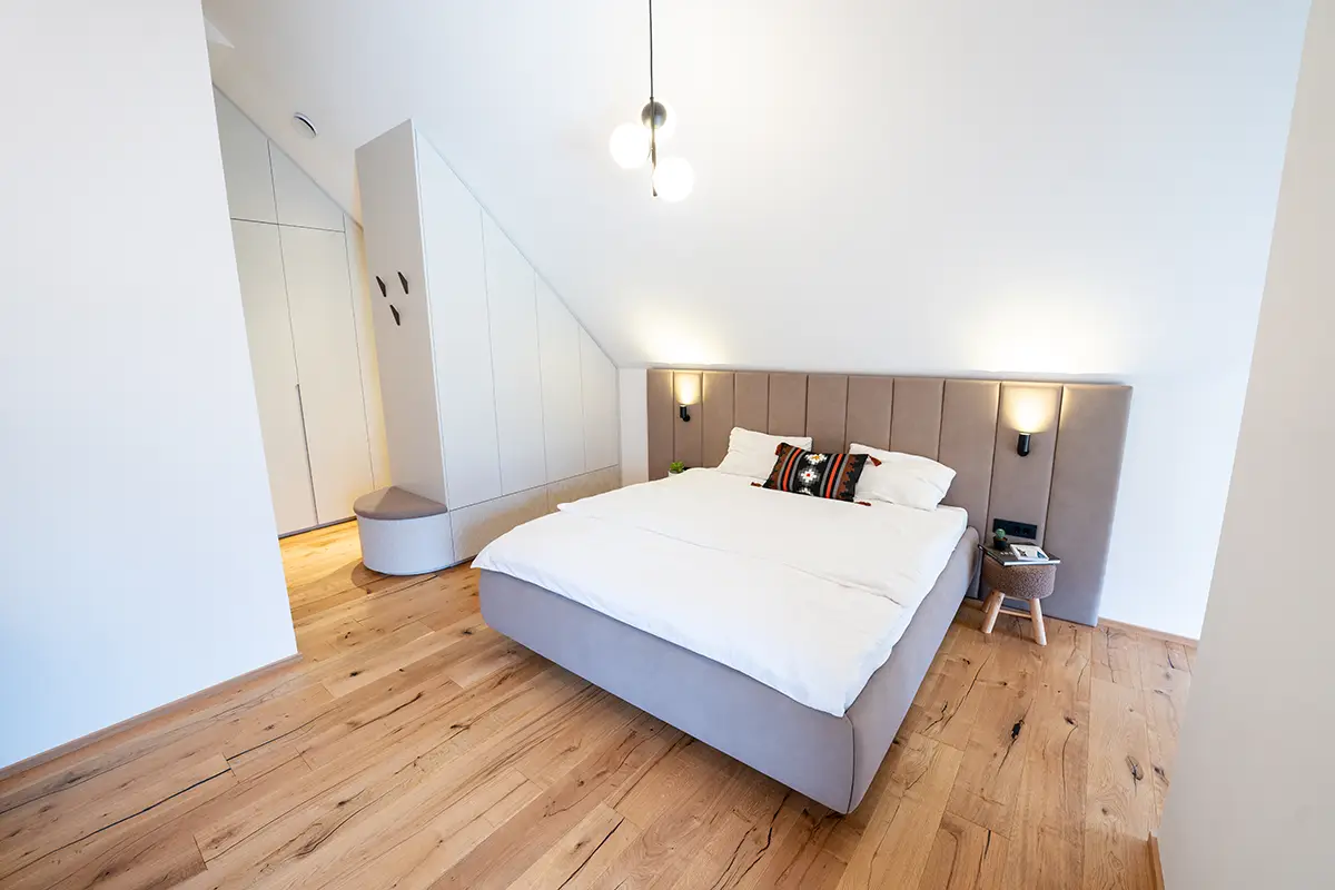 Moderné podlahy do bytu: Trendy a tipy pre dokonalý interiér