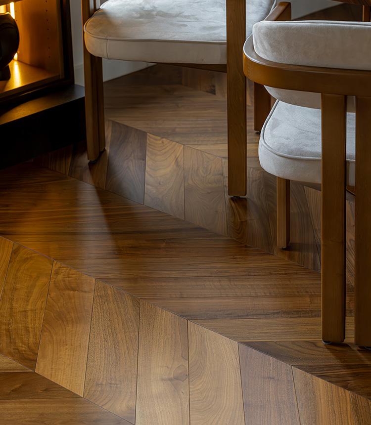 VISESLOJNI PARKET ORAH HERRITAGE ALPINE MERIBEL CHEVRON